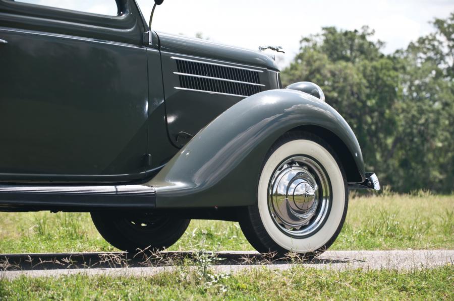  Ford DeLuxe 3-Window Coupe 1936 года  (фото 17 из 21)